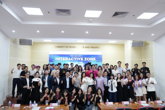 MÀN TRANH TÀI GÂY CẤN CỦA TOP 24 THÍ SINH ÉN VÀNG UEF 2024 TẠI INTERACTIVE ZONE