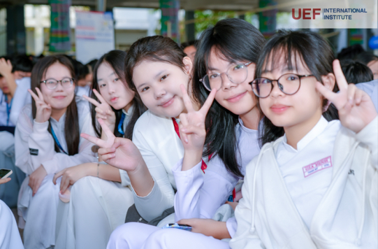 GLOUCESTERSHIRE VIETNAM ĐỒNG HÀNH CHƯƠNG TRÌNH “CÙNG BẠN CHỌN NGHỀ CHO TƯƠNG LAI” 2026